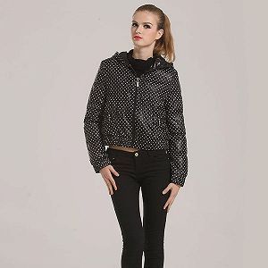 特加依品牌館 匯聚多元風(fēng)尚，開啟品牌服裝批發(fā)新篇章